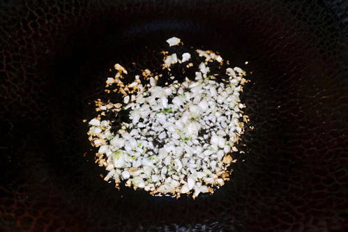 媳婦最近迷上吃它,5分鐘上桌,簡單又營養(yǎng),每次這么做都吃一盤